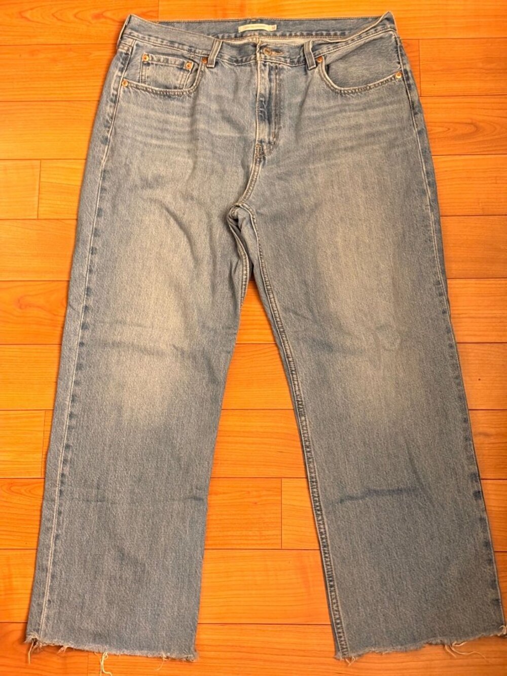 Levi’s Low Pro Straight Jeans Light Wash Raw Hem Size 32